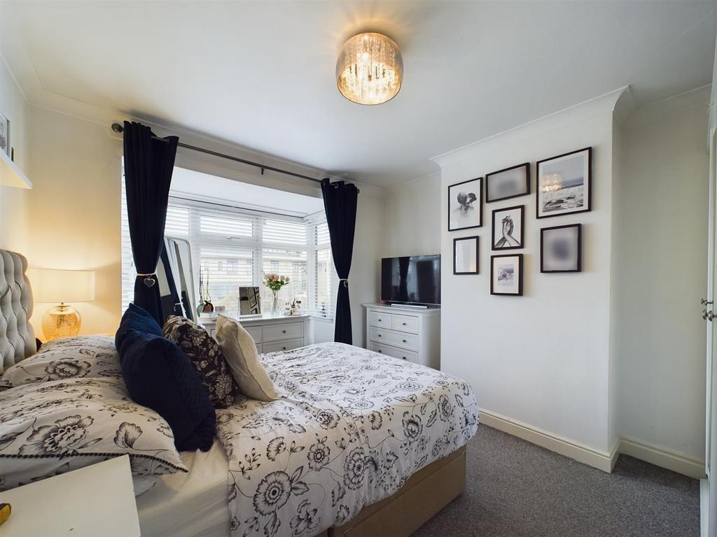Bedroom: