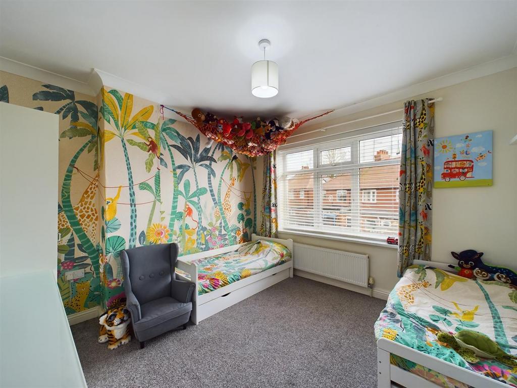 Bedroom: