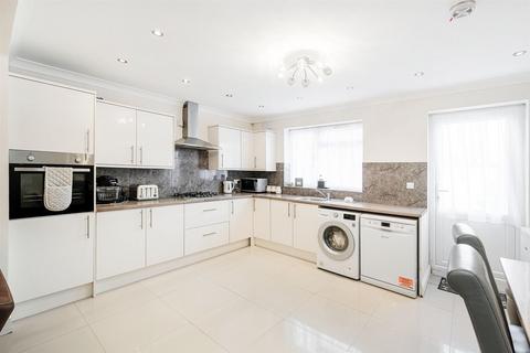 4 bedroom semi-detached house for sale, Westward Road, Chingford