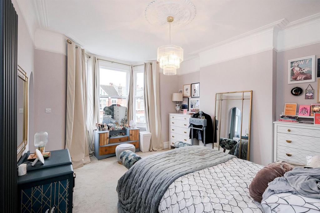 144 Wanstead Park Avenue-6 resized.jpg