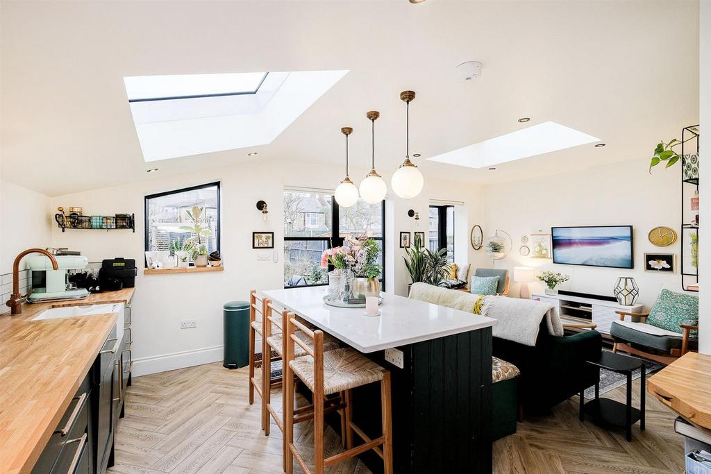144 Wanstead Park Avenue-14 resized.jpg
