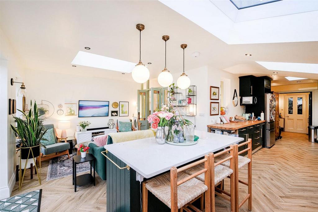 144 Wanstead Park Avenue-19 resized.jpg