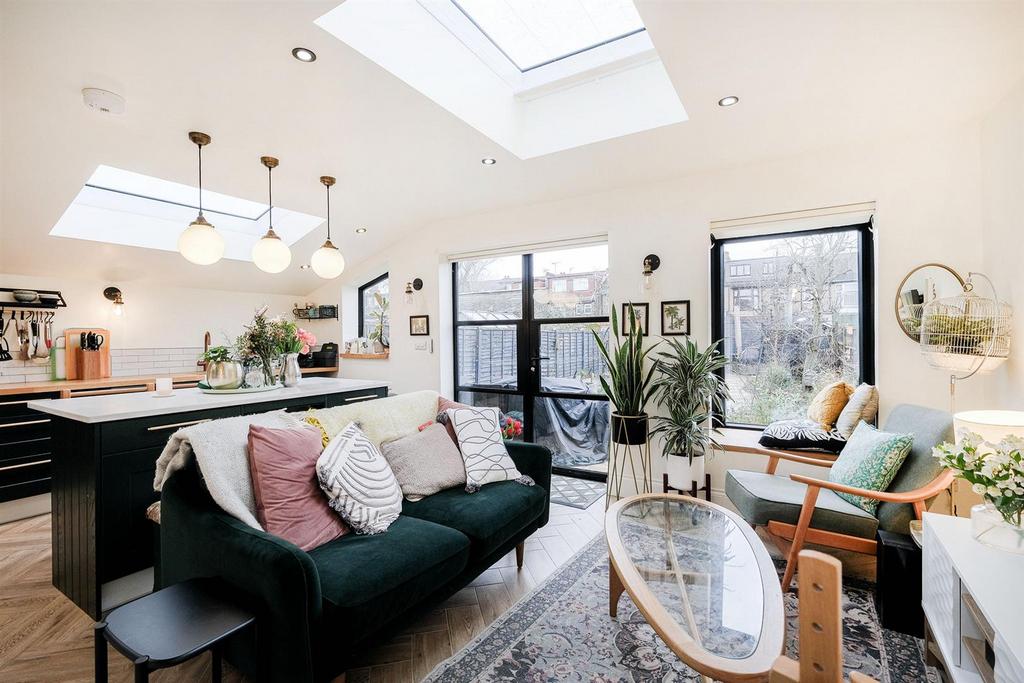 144 Wanstead Park Avenue-17 resized.jpg