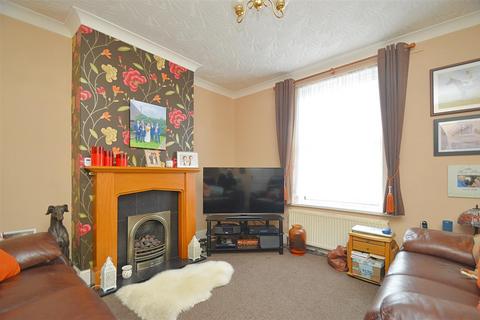 3 bedroom semi-detached house for sale - IDEAL FAMILY HOME * SHANKLIN