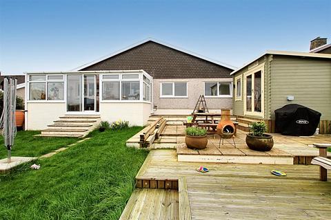 3 bedroom detached bungalow for sale, Parc Y Plas, Aberporth, Cardigan