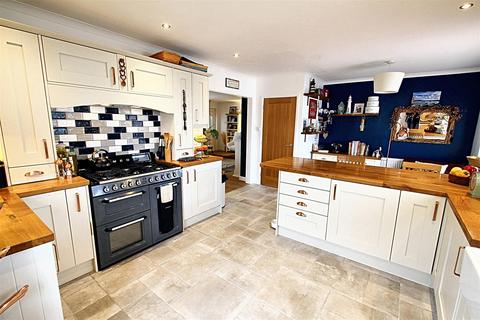 undefined, Parc Y Plas, Aberporth, Cardigan
