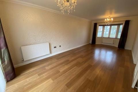 4 bedroom detached house to rent, The Ridings, Northampton NN4