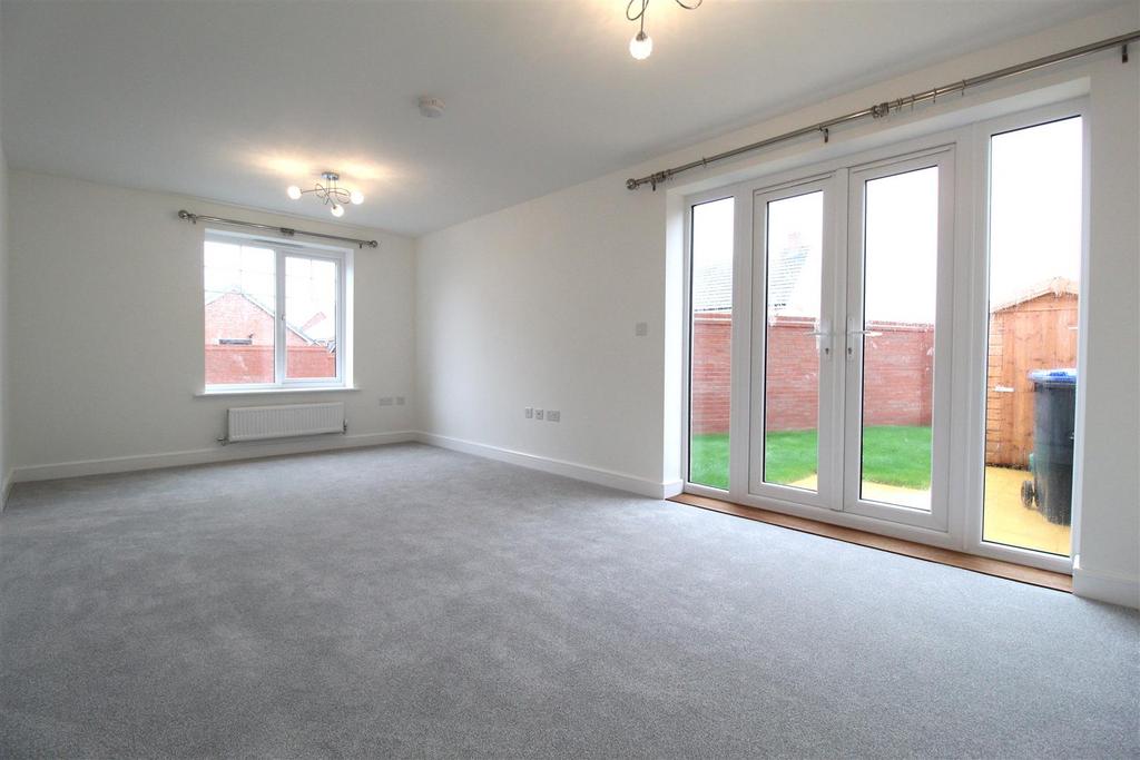 Living room 2.jpg