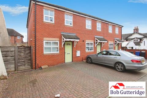 3 bedroom townhouse for sale, Booth Street, Chesterton, Newcastle