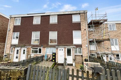40 Malvern Drive, Bristol, BS30 8XD
