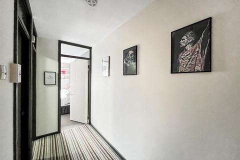 40 Malvern Drive, Bristol, BS30 8XD