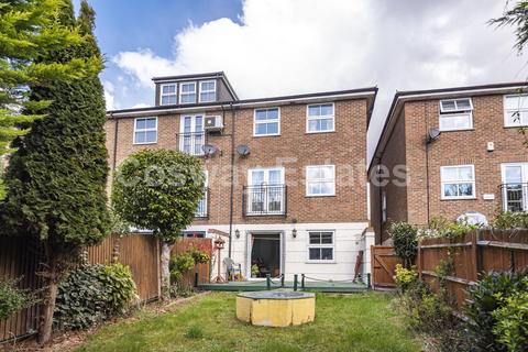42 Newcombe Park, London, NW7 3QL