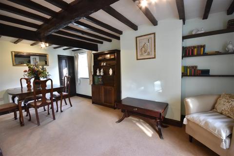 3 bedroom cottage for sale, Ferry Lane, Carlton-On-Trent, Newark