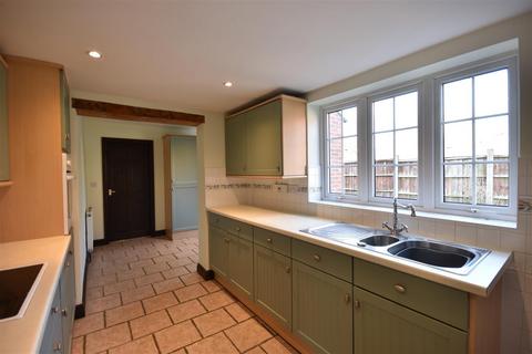 3 bedroom cottage for sale, Ferry Lane, Carlton-On-Trent, Newark