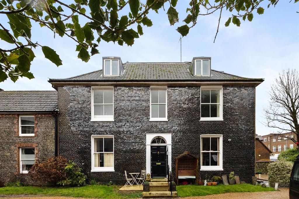Old London Road, Patcham Village, Brighton 1 bed property for sale £