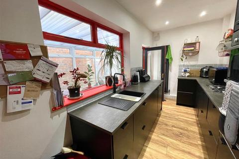 75 Bradwall Road, Sandbach, CW11 1GN