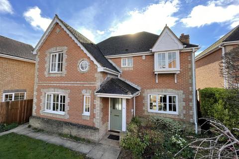 4 bedroom detached house for sale, Dunley Way, Salisbury SP1