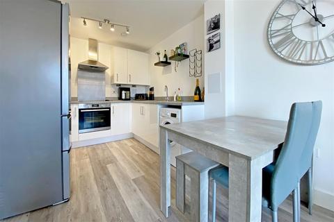 1 bedroom flat for sale - Cuthbert Court, Falcon Way. South Ockendon