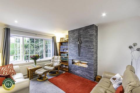 92 Cantley Manor Avenue, Doncaster, DN4 6TN