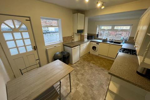 4 bedroom terraced house to rent - Princes Road, Altrincham