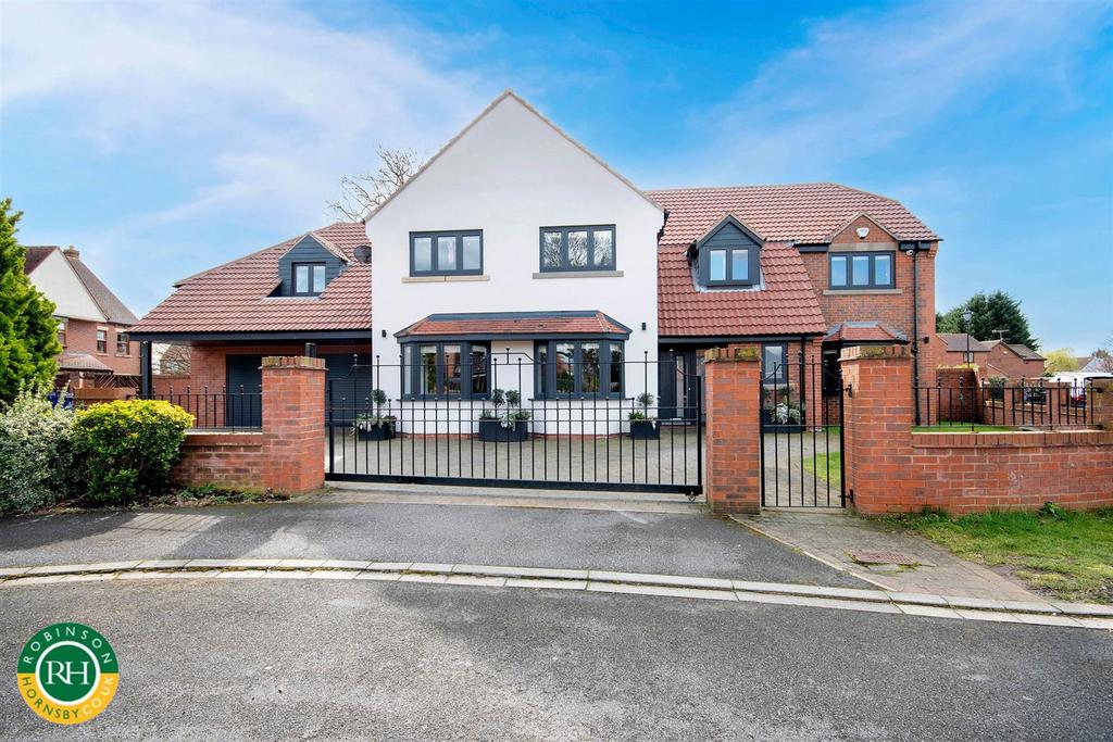Frobisher Grange, Finningley, Doncaster 7 bed detached house for sale