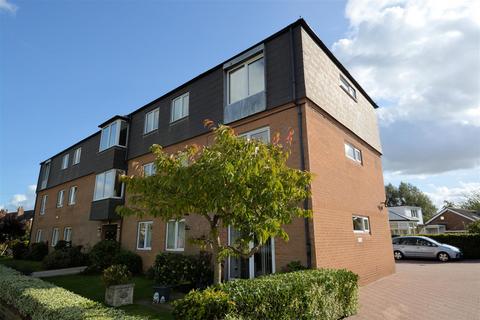 2 bedroom apartment for sale, Courtney House, Selby
