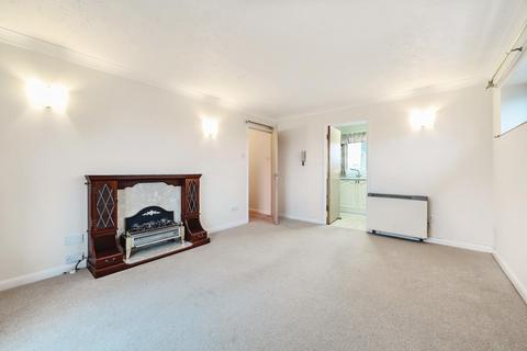 2 bedroom apartment for sale, Courtney House, Selby