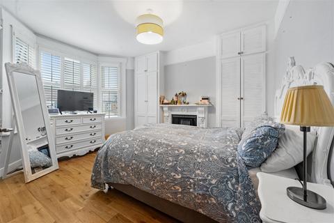 82 Albert Road, London, SE25 4JW
