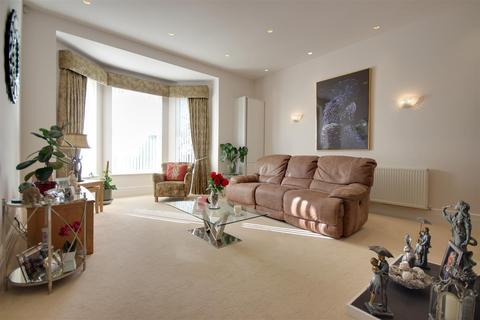 2 bedroom apartment for sale, 3 Grassdale Park, Brough