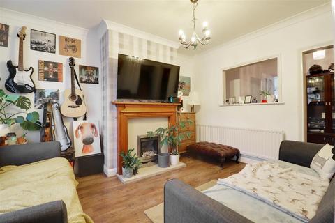 2 bedroom terraced house for sale, Coronation Road South, Hull