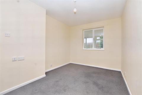 42 Fern Close, Eastbourne, BN23 8AQ