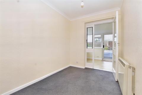 42 Fern Close, Eastbourne, BN23 8AQ