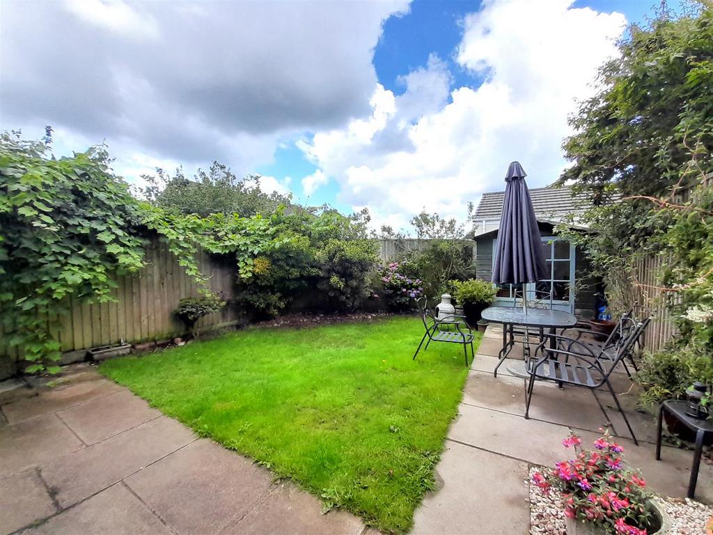 Garden 2.jpg