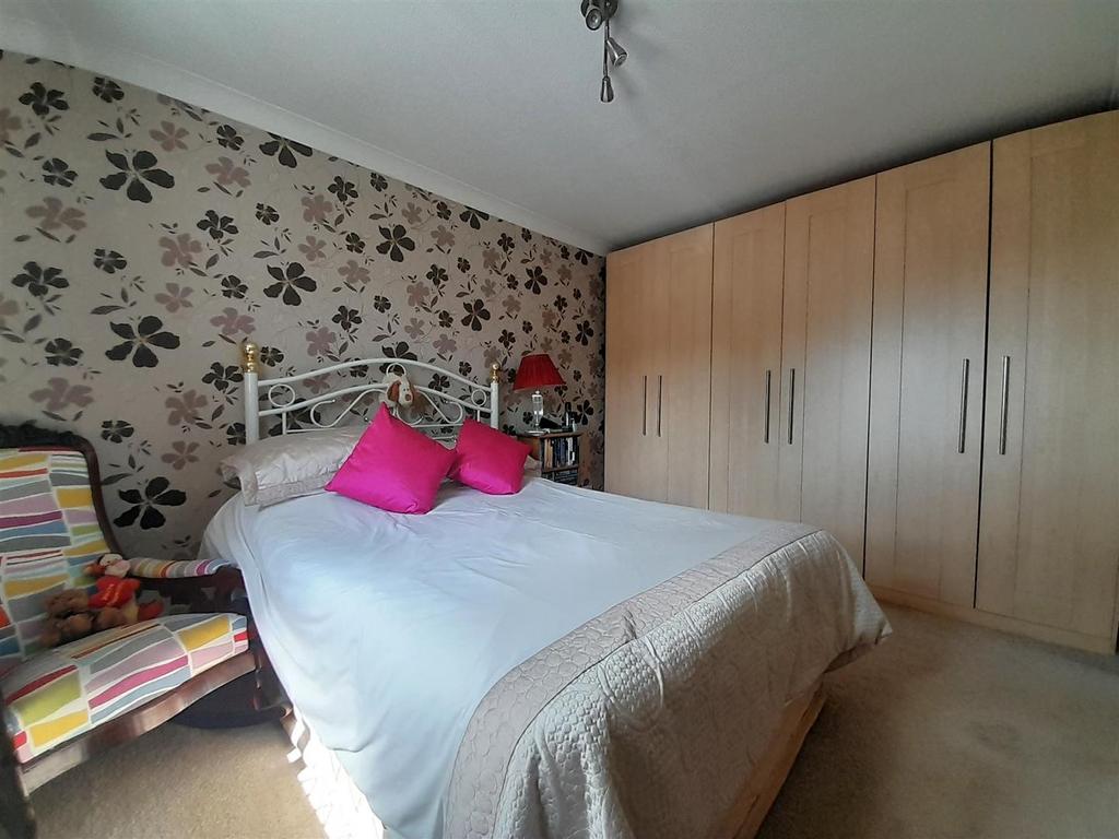 Bedroom 2 2.jpg