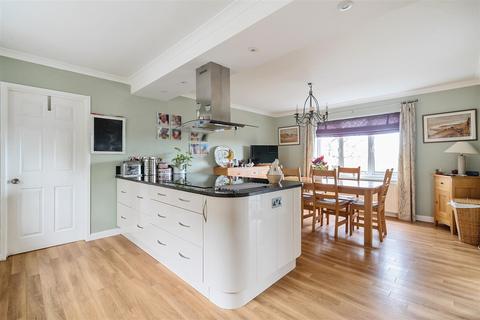 5 bedroom detached house for sale, Rowden Hill, Chippenham