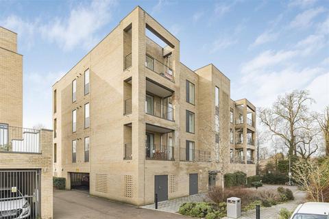 5 Seekings Close, Trumpington, Cambridge, CB2 9DJ