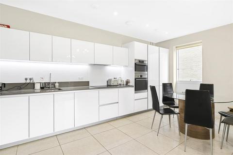 5 Seekings Close, Trumpington, Cambridge, CB2 9DJ