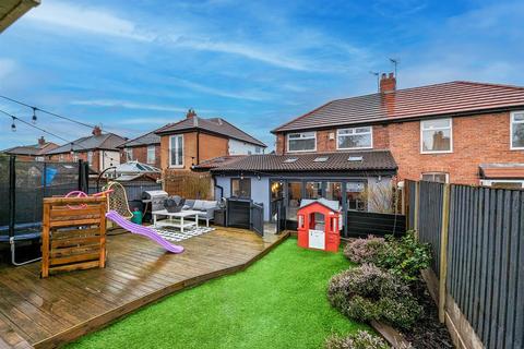 3 bedroom semi-detached house for sale, Brookfield Street, Leigh