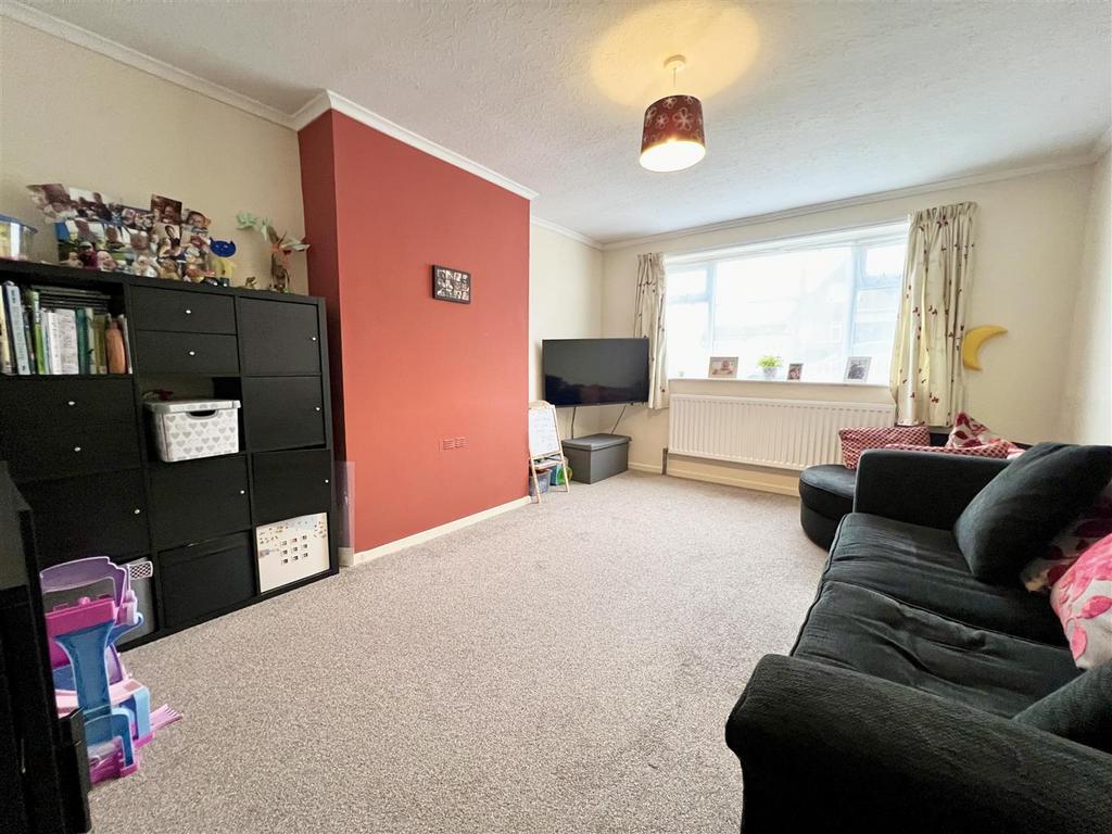 Elm Tree Grove, Halesowen 2 bed semidetached house for sale £230,000