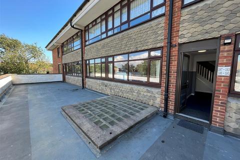 195 The Street, Rustington, Littlehampton, BN16 3DN