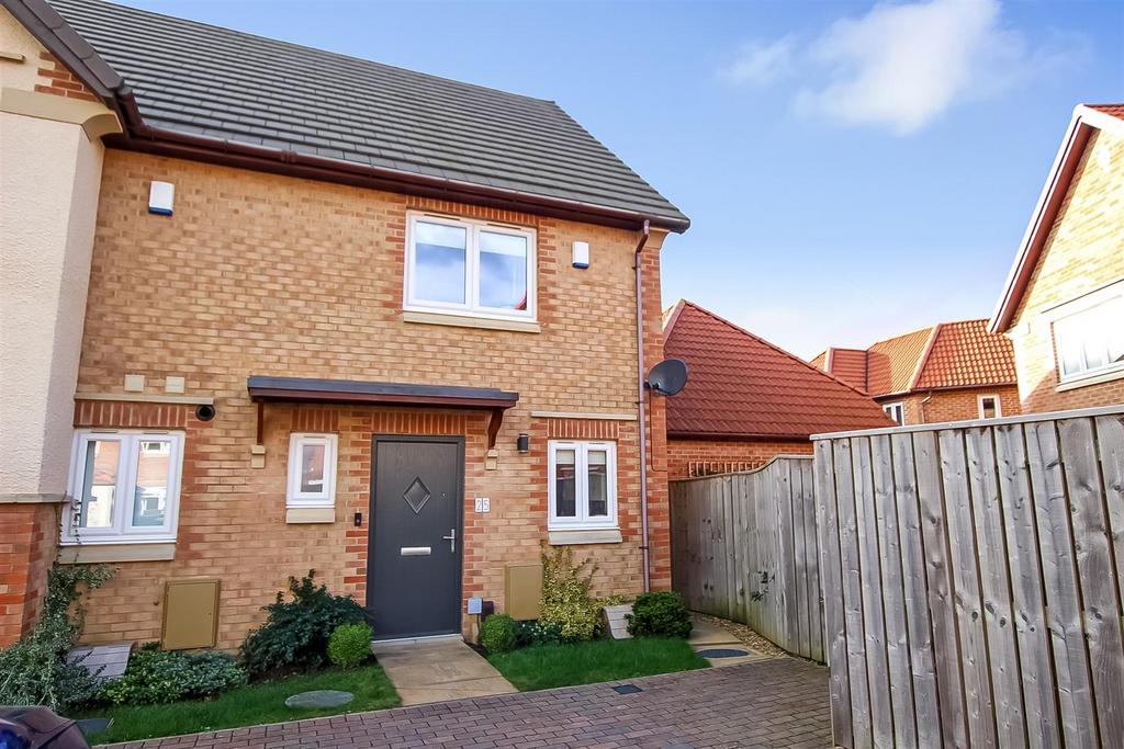 Winding Way, Darlington 2 bed semidetached house for sale £165,000