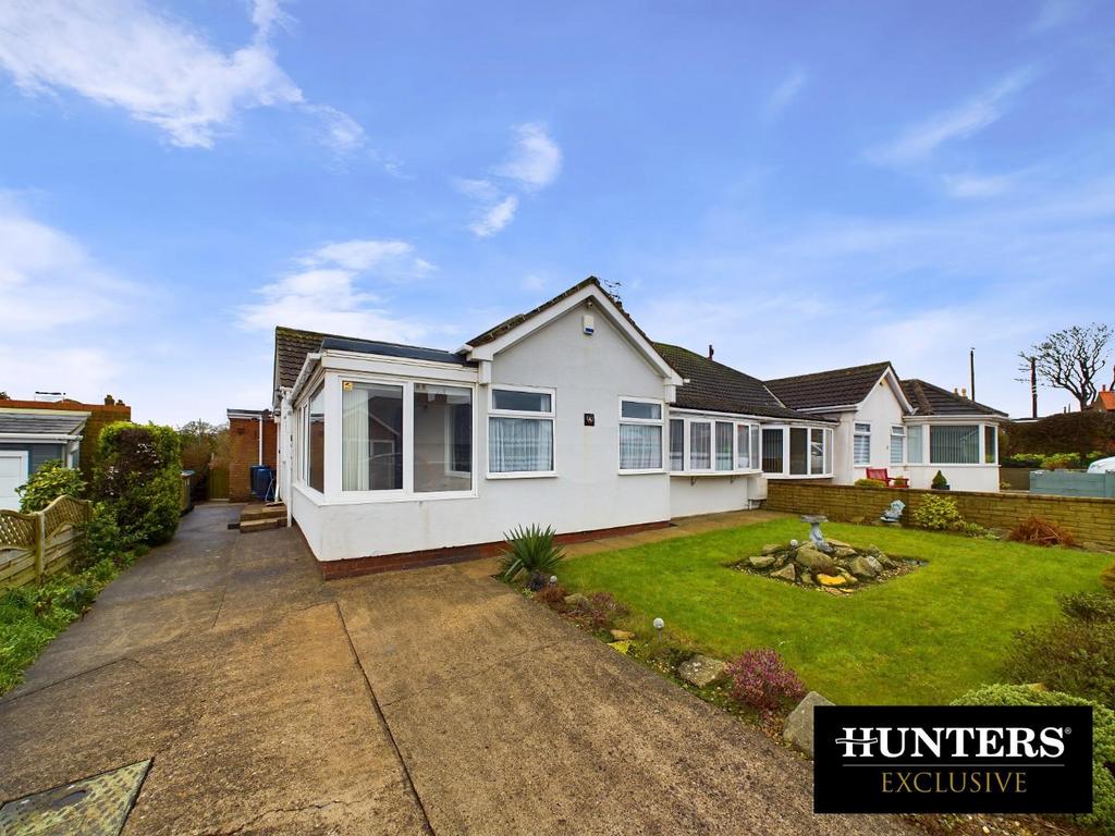 Horseshoe Drive, Sewerby, Bridlington 3 bed semidetached bungalow for sale £250,000