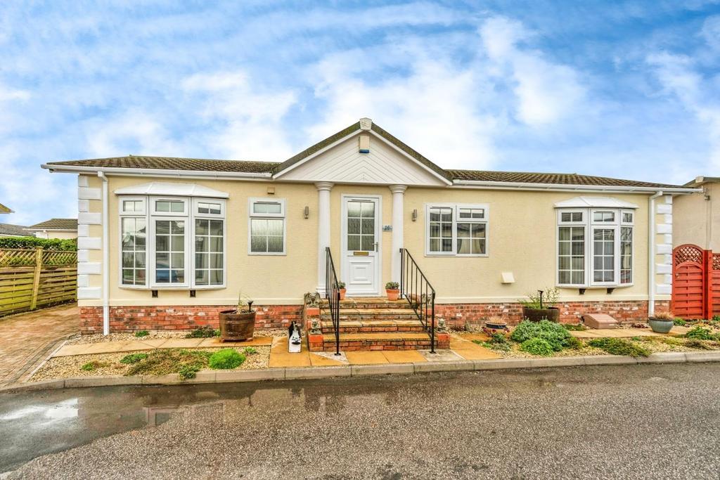 The Crescent, Acaster Malbis, York 2 bed park home for sale £175,000