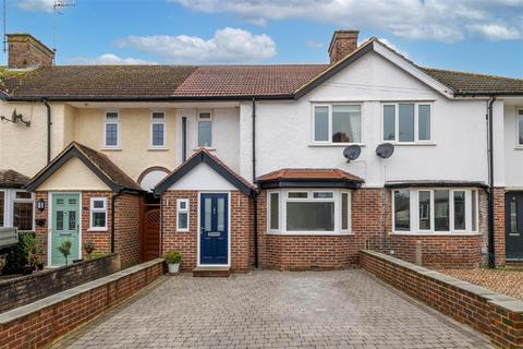11 Lyndhurst Road, Reigate, RH2 8JW