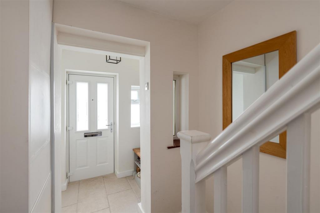 11 Lyndhurst internals17.jpg