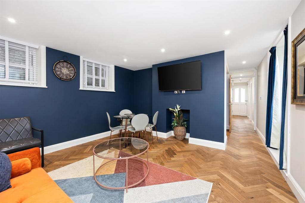 Heene Road, 13b 019.jpg