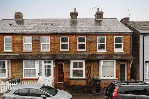 2 bedroom terraced house for sale, Lyndale Road, Redhill