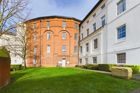 24 The Crescent, Gloucester, GL1 3LF