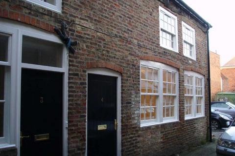 3 bedroom cottage to rent, Greaves Court, Market Place East, Ripon