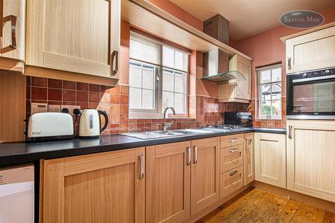 15 Cotswold Road, Sheffield, S6 4QY
